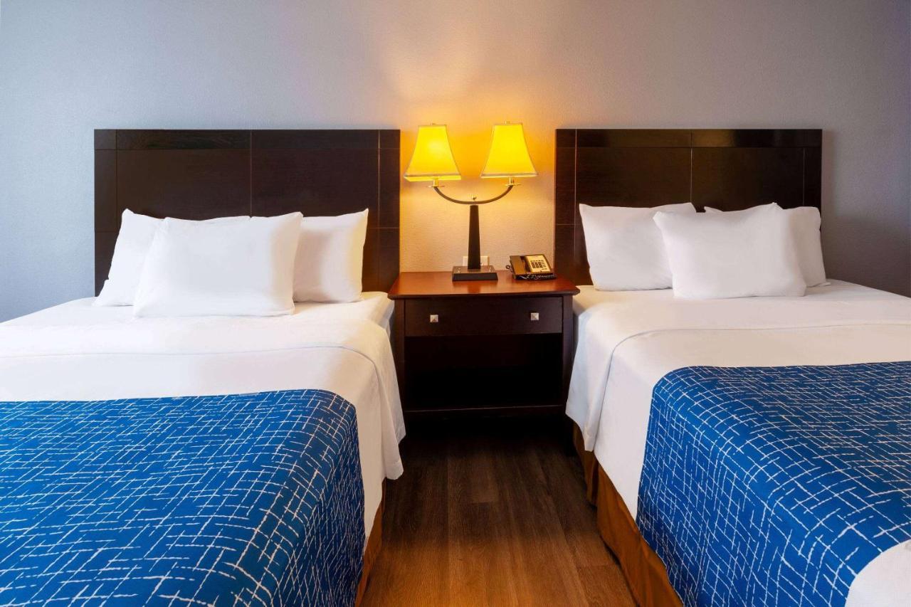 Travelodge By Wyndham Charles Town - Harpers Ferry المظهر الخارجي الصورة